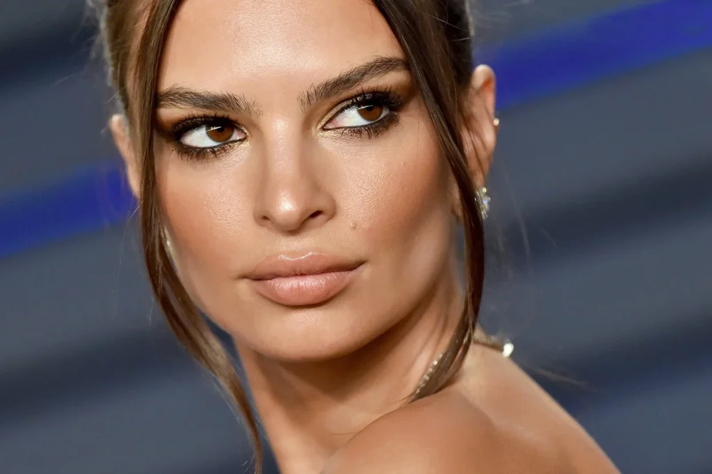 Emily Ratajkowski Instagram